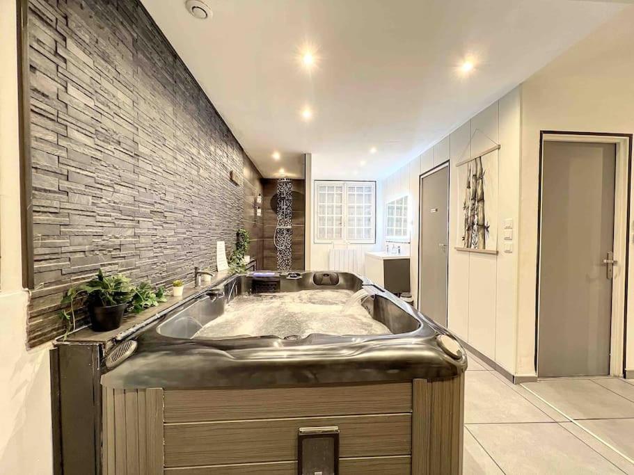 Dream Loft Jacuzzi - Sauna Breszt Kültér fotó